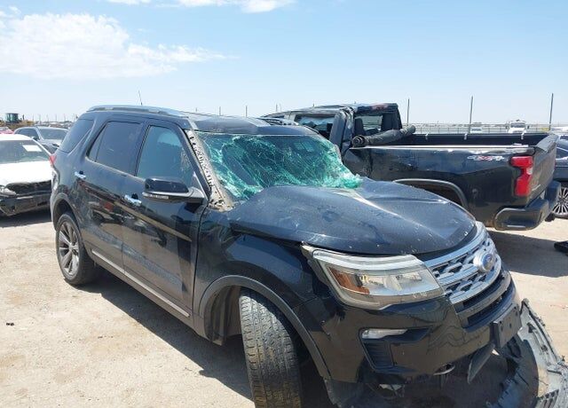 2018 FORD Explorer