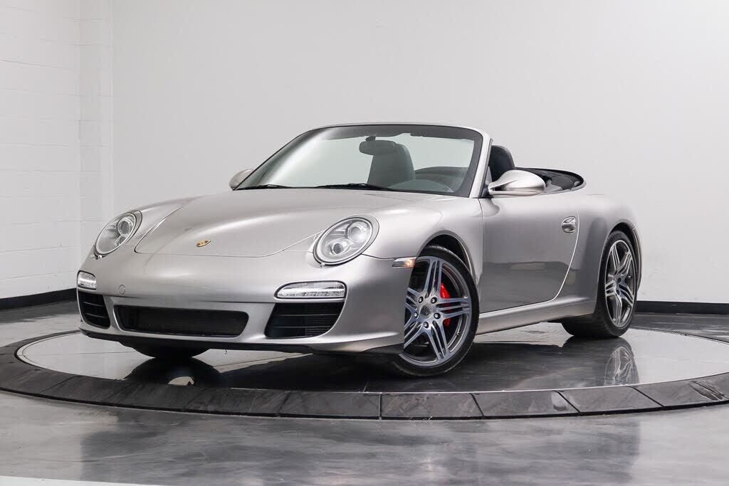 2011 PORSCHE 911