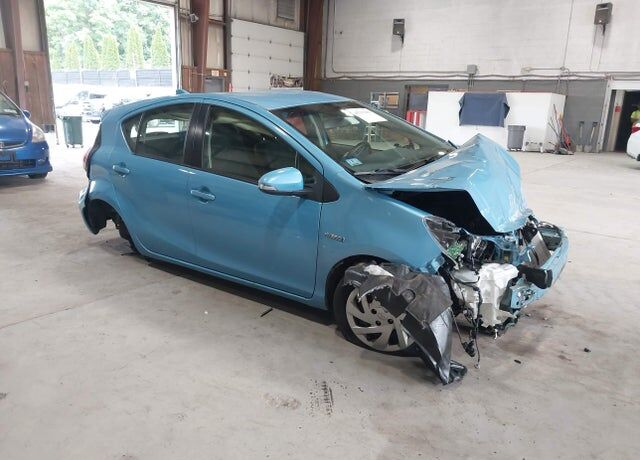 2015 TOYOTA Prius