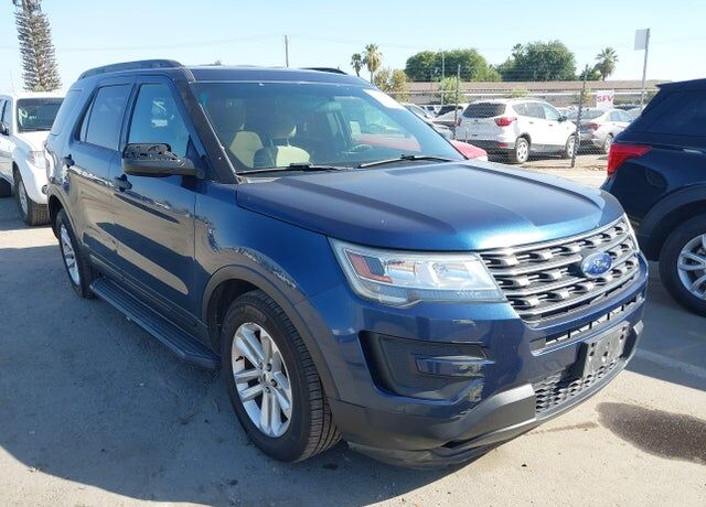 2017 FORD Explorer