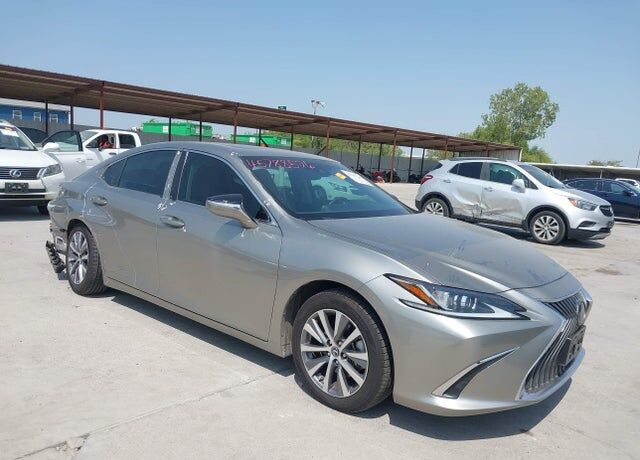 2021 LEXUS ES