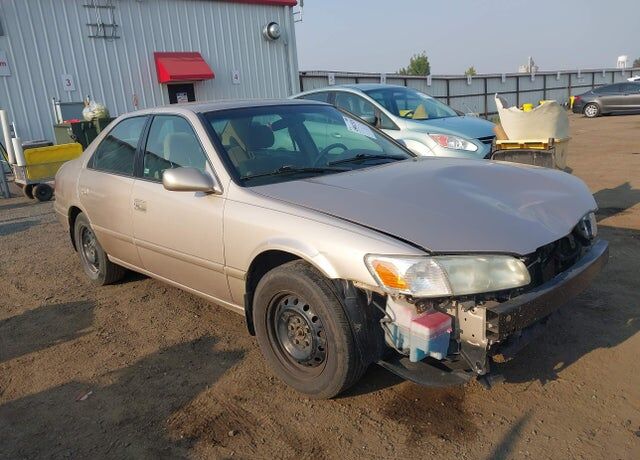 2001 TOYOTA Camry