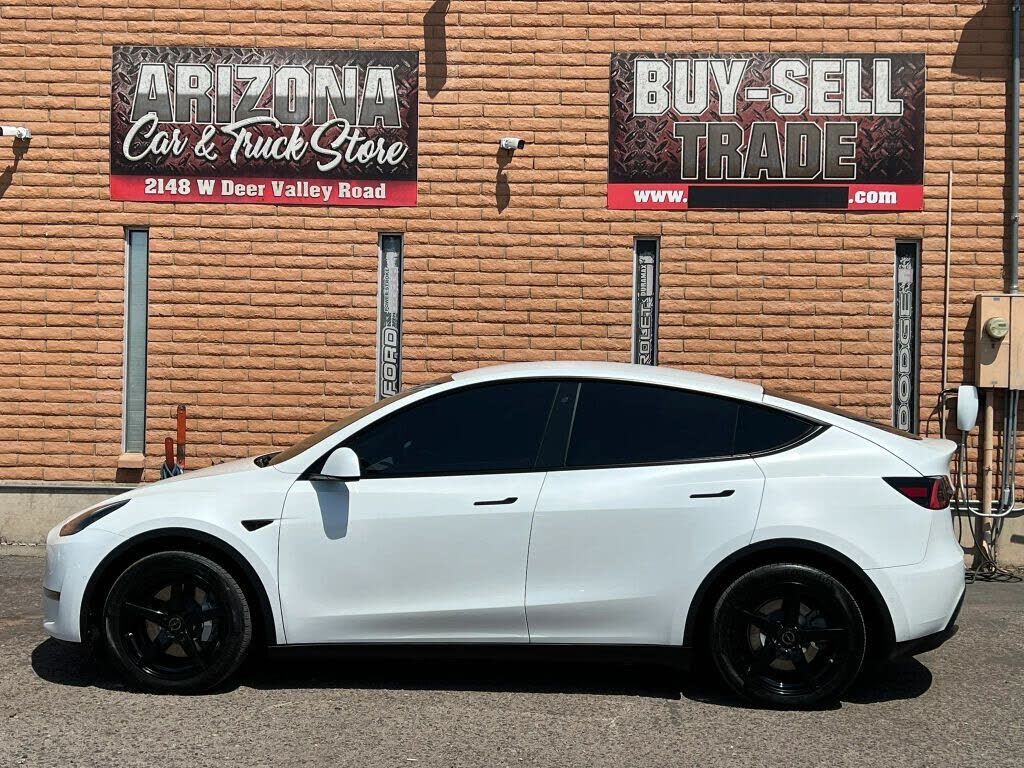 2020 TESLA Model Y