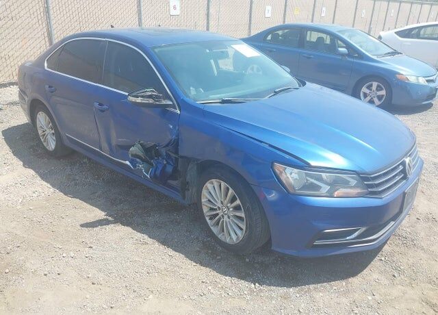 2016 VOLKSWAGEN Passat