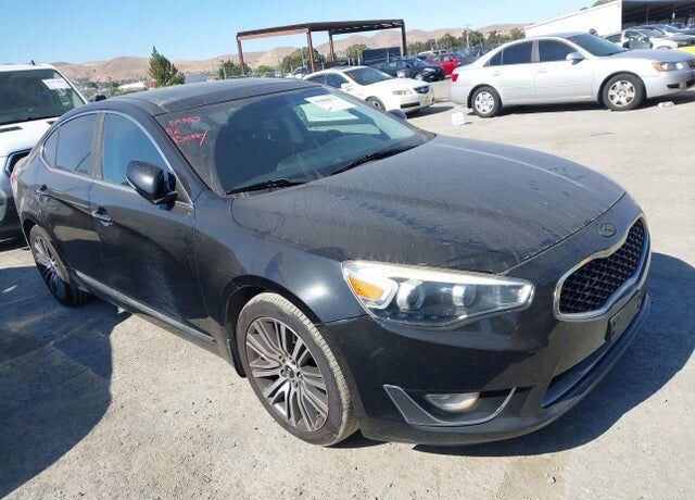 2014 KIA Cadenza