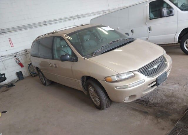 2000 CHRYSLER Town and Country