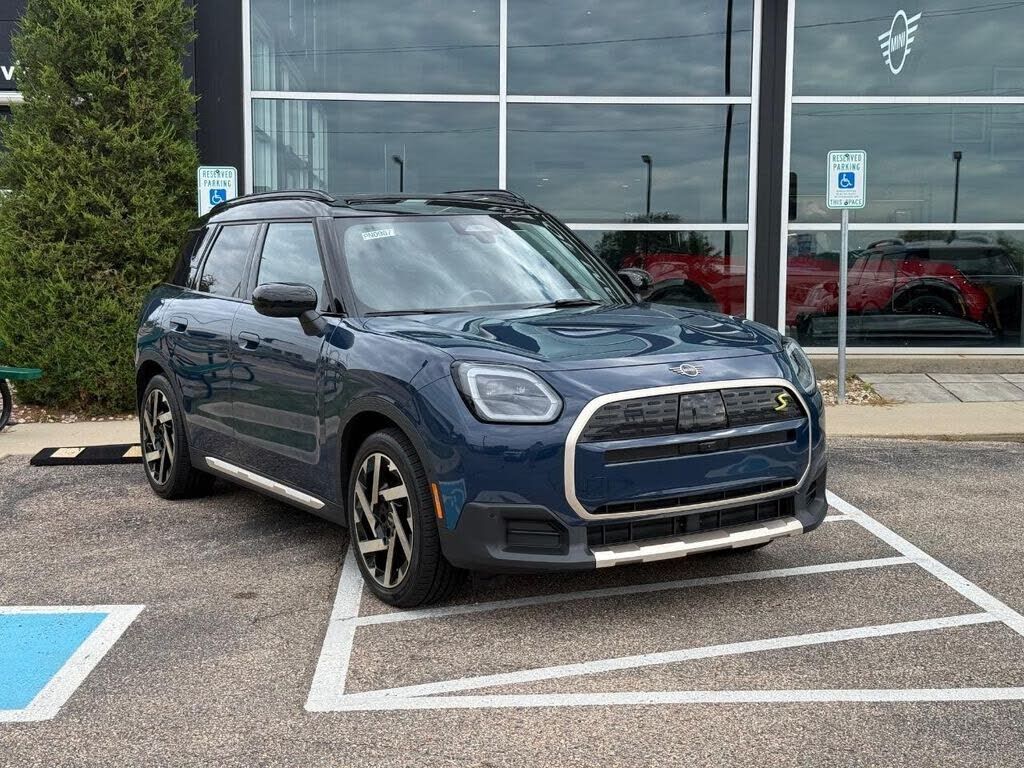 2025 MINI Countryman