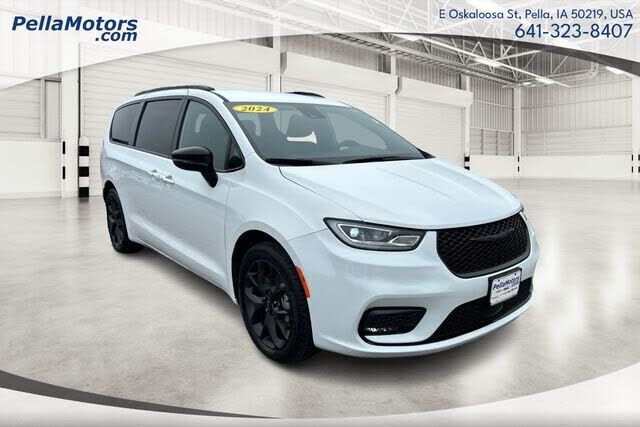 2024 CHRYSLER Pacifica