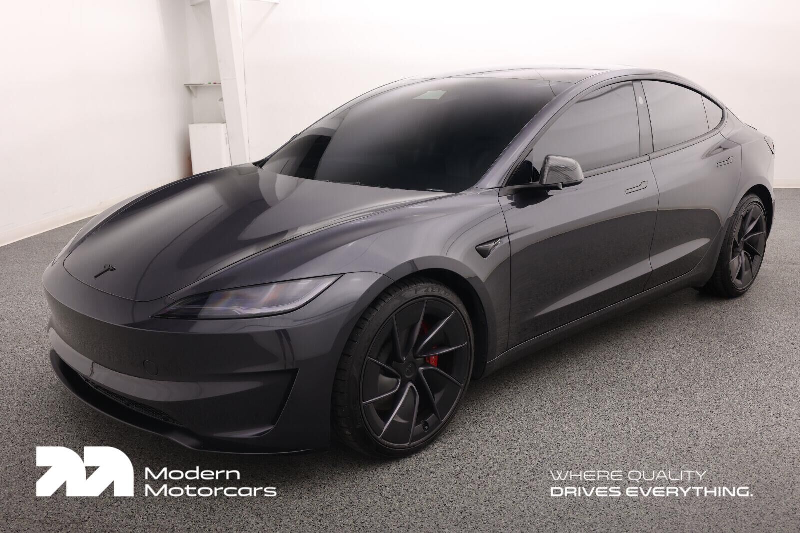 2024 TESLA Model 3
