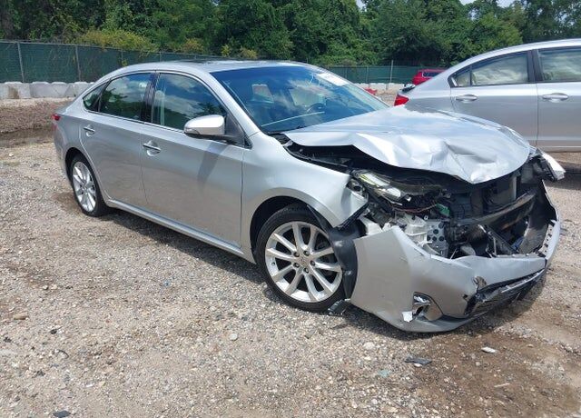 2013 TOYOTA Avalon