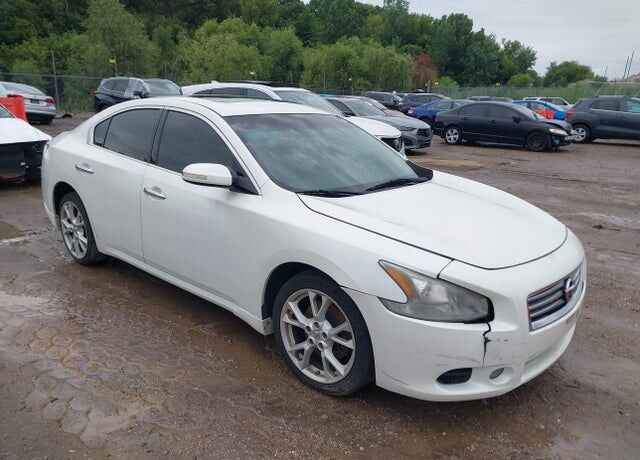 2014 NISSAN Maxima