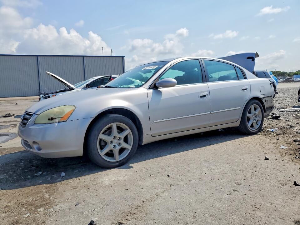 2004 NISSAN Altima