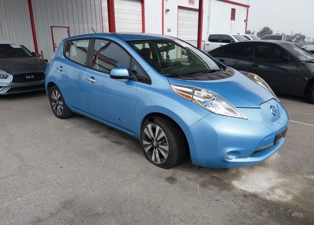 2015 NISSAN Leaf