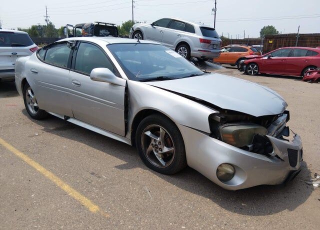 2004 PONTIAC Grand Prix