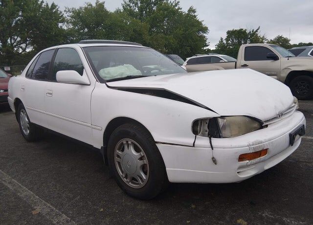 1995 TOYOTA Camry