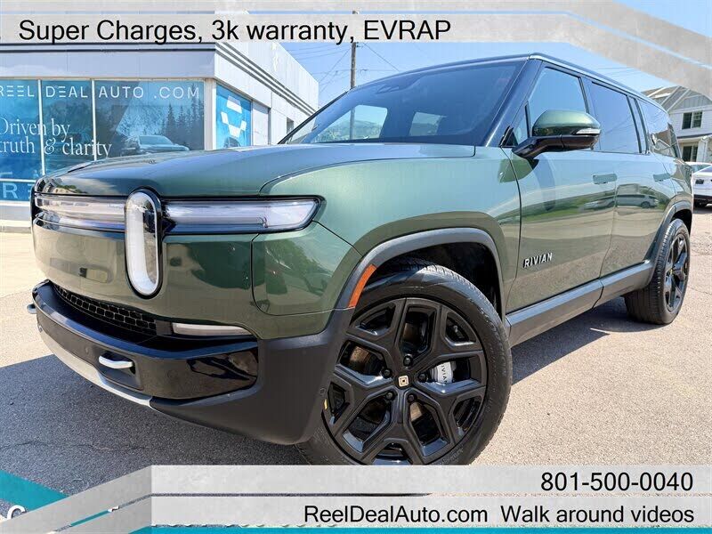 2025 RIVIAN R1S