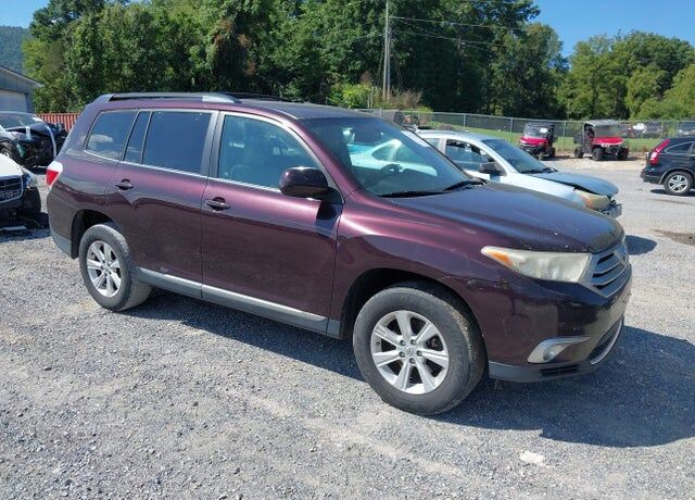 2011 TOYOTA Highlander