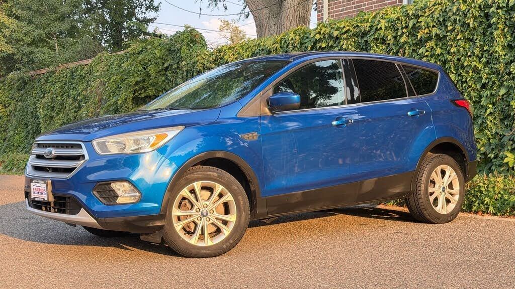 2017 FORD Escape