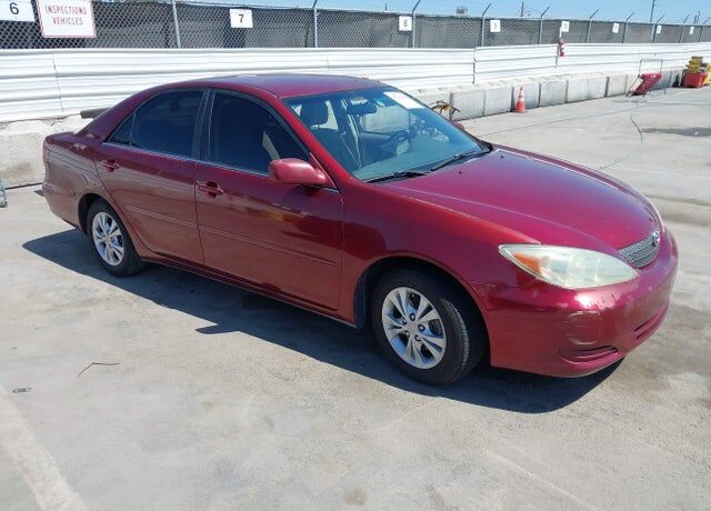 2004 TOYOTA Camry