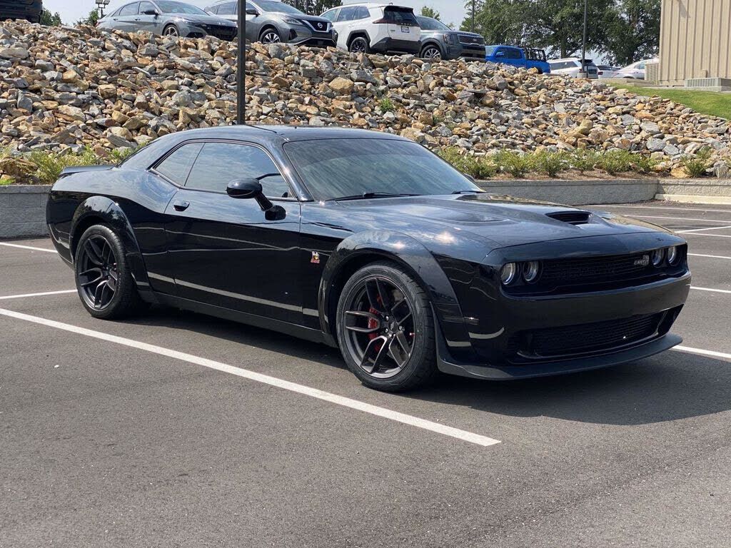 2021 DODGE Challenger