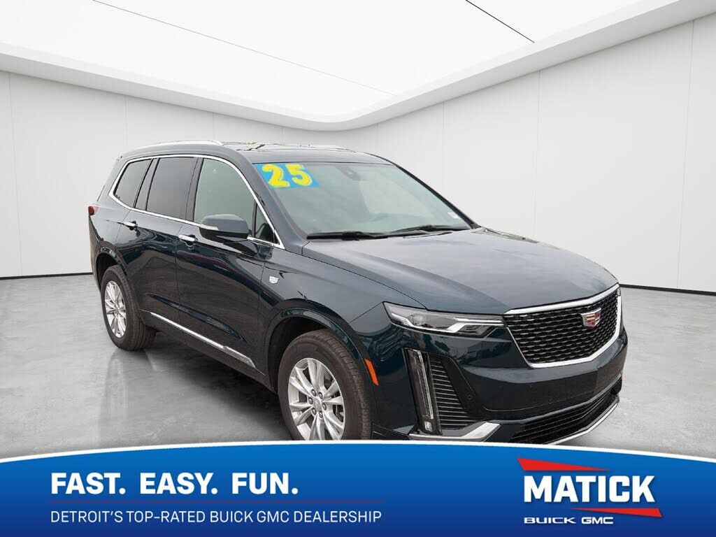2025 CADILLAC XT6