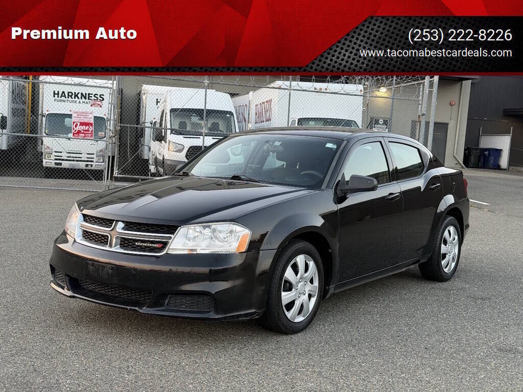 2013 DODGE Avenger