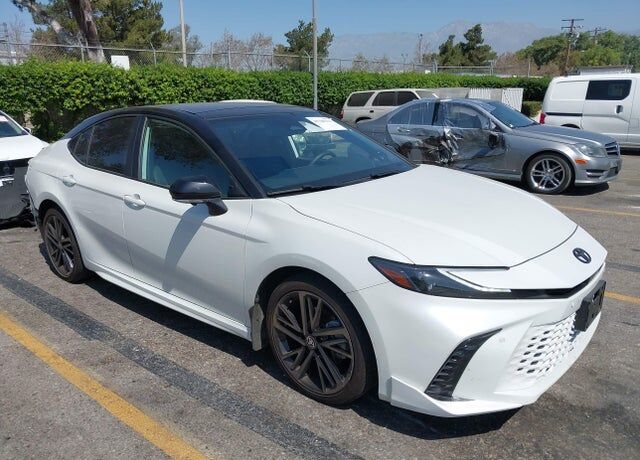 2025 TOYOTA Camry