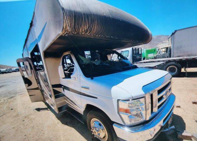 2015 FORD E-450