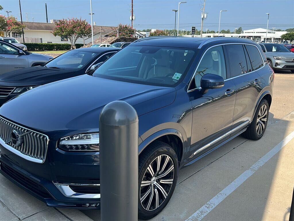 2020 VOLVO XC90