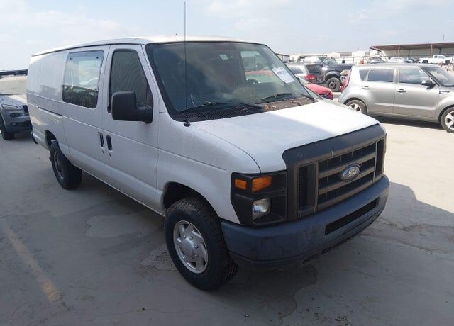 2012 FORD E-250