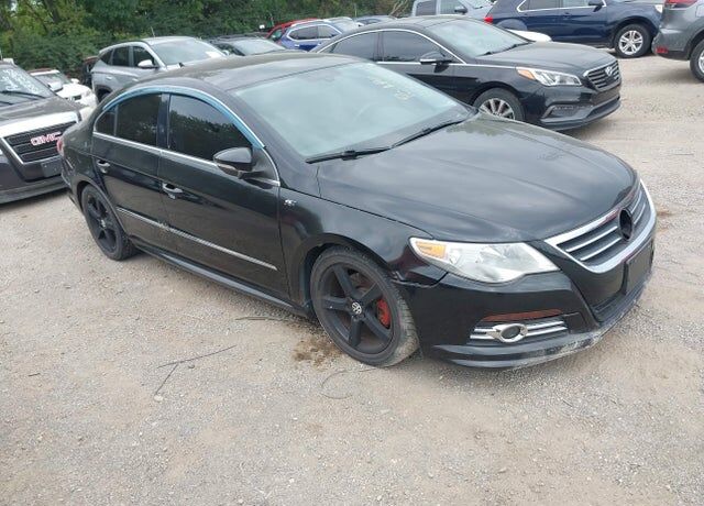 2010 VOLKSWAGEN Passat