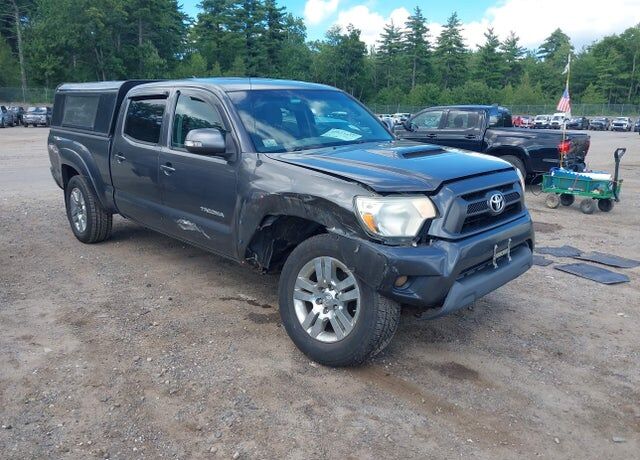 2012 TOYOTA Tacoma