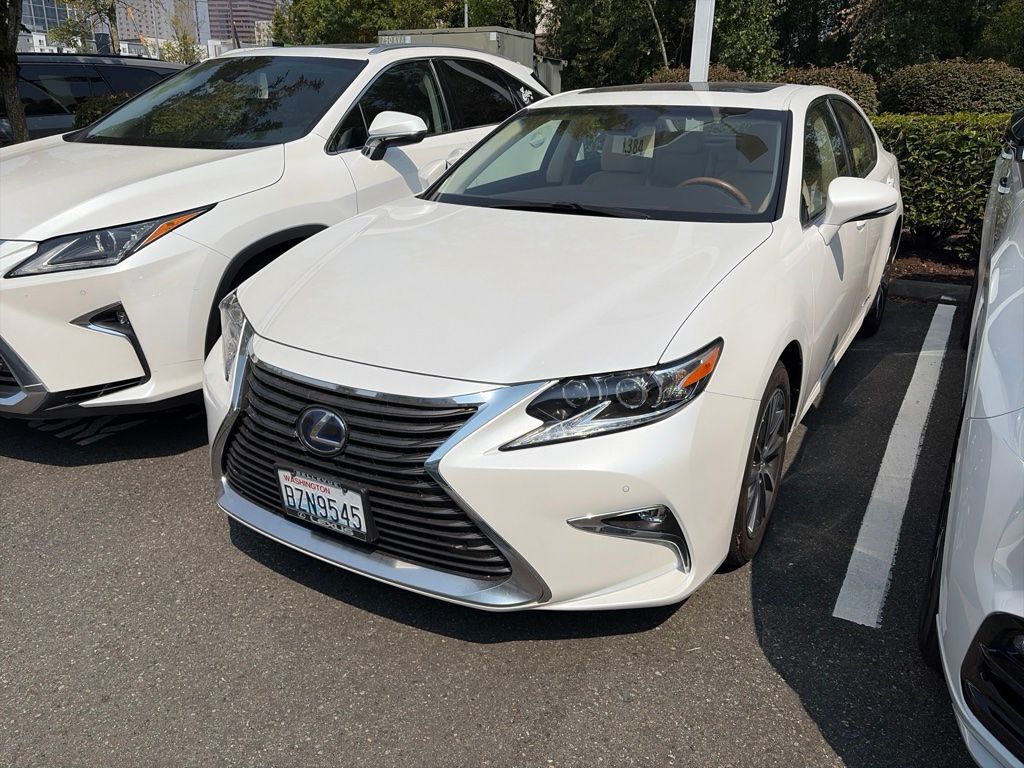 2018 LEXUS ES