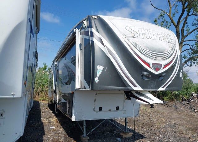 2012 FOREST RIVER Sabre