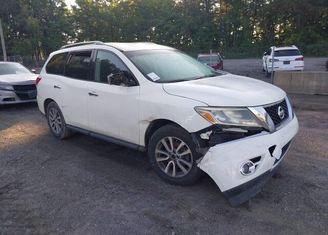 2016 NISSAN Pathfinder