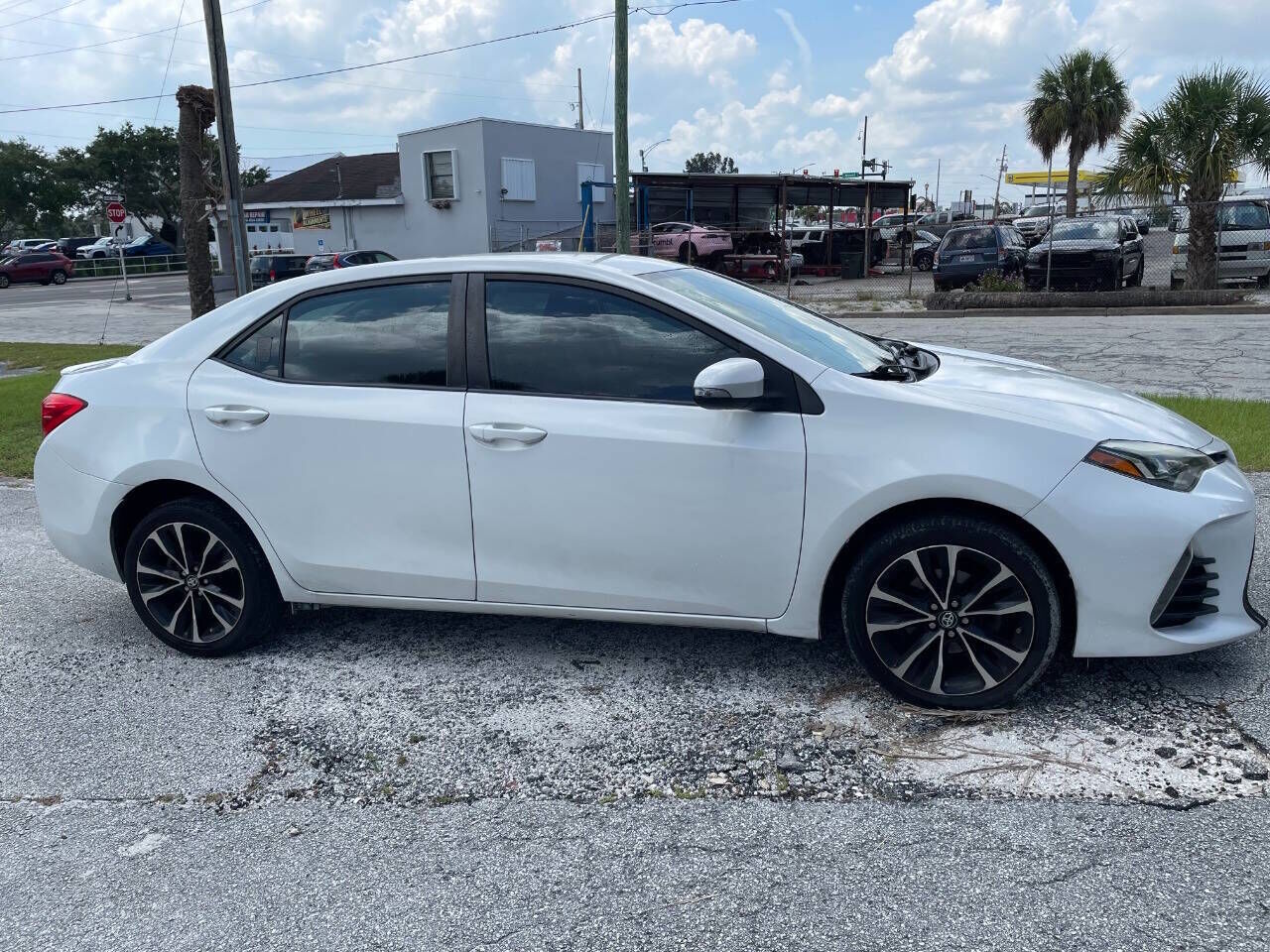 2018 TOYOTA Corolla