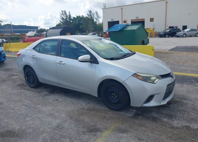 2015 TOYOTA Corolla