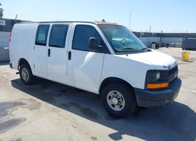 2012 CHEVROLET Express