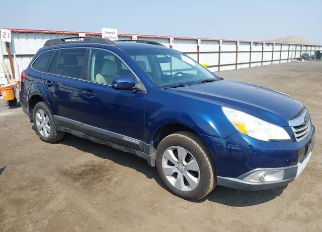 2011 SUBARU Outback