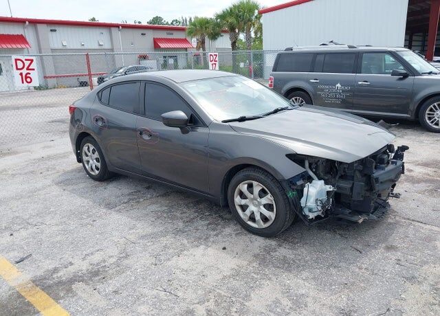 2018 MAZDA Mazda3