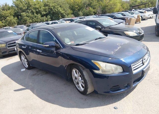 2014 NISSAN Maxima