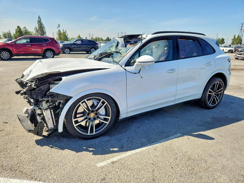 2019 PORSCHE Cayenne
