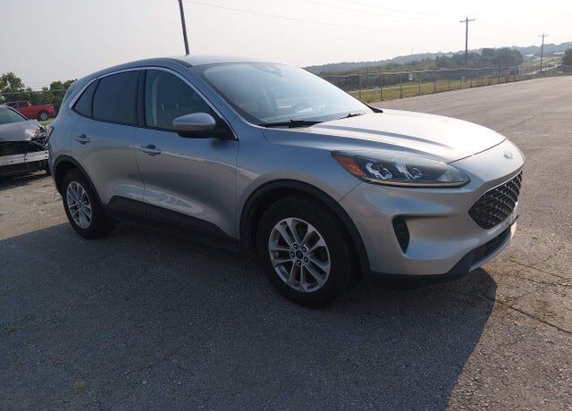 2021 FORD Escape