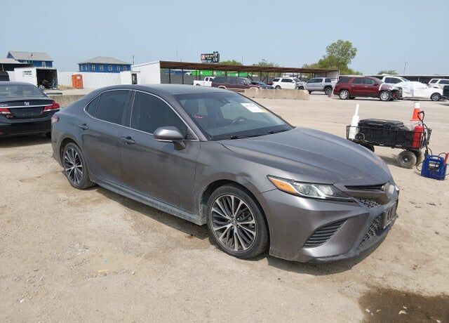 2018 TOYOTA Camry