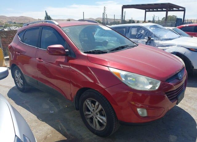 2010 HYUNDAI Tucson