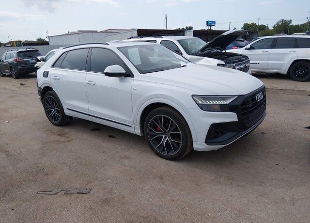 2022 AUDI Q8