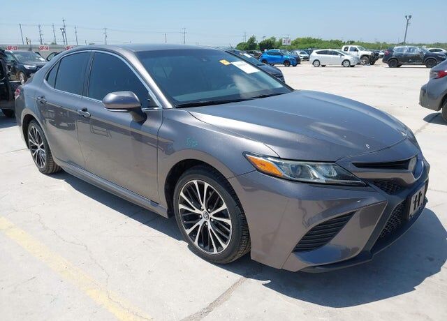 2019 TOYOTA Camry