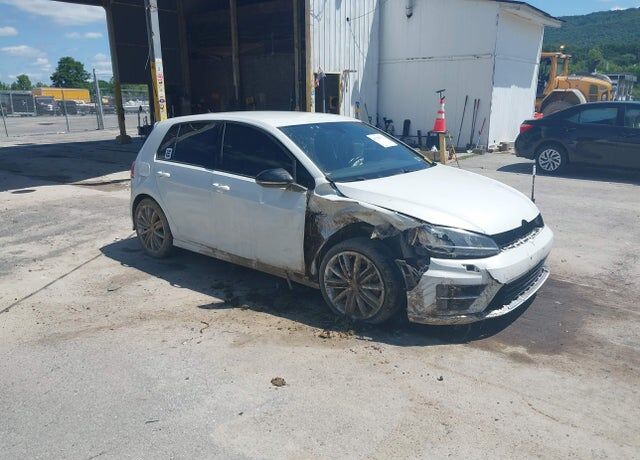 2016 VOLKSWAGEN Golf R