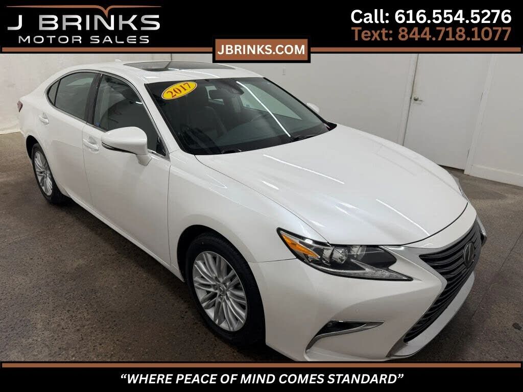 2017 LEXUS ES
