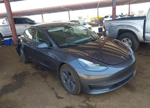 2022 TESLA Model 3